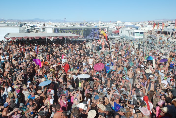 Lets go party, photo by Omer Kalderon